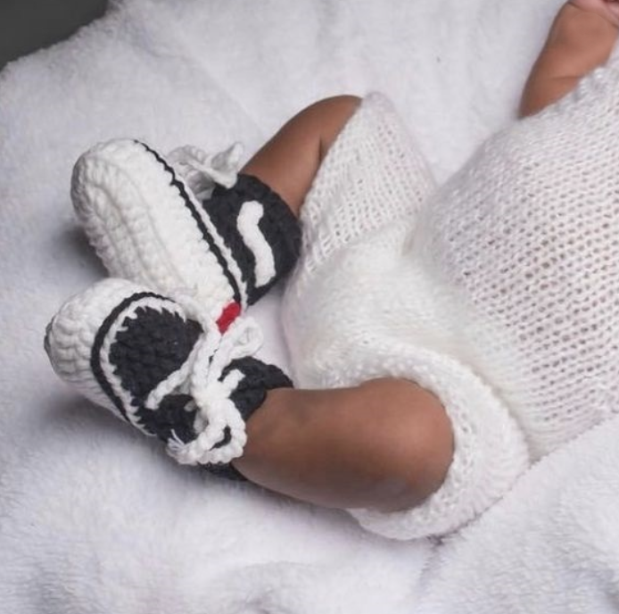 Baby Crochet Sneakers - Vans SK8 - Baby Sneakers Shop - unisex baby crochet shoes