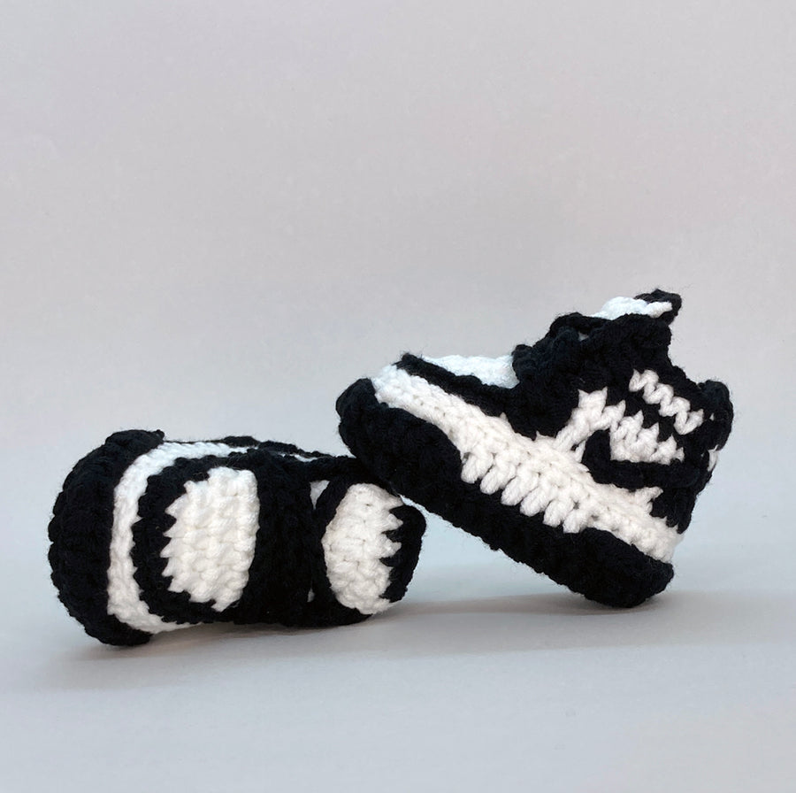 Baby Crochet Sneakers - Dunk Panda - Baby Sneakers Shop - unisex baby crochet shoes